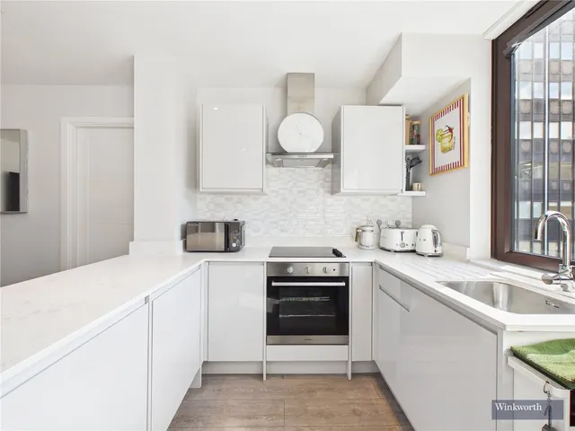 2 bedroom flat — Kymberley Road, Harrow, HA1