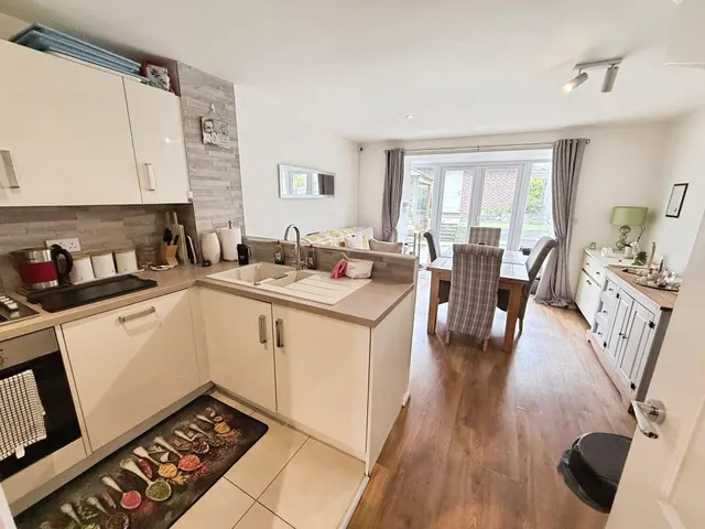 Duddell Street, Lawley Village, TF4, photo 2