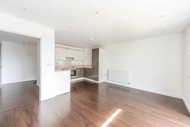 Flat 15, Brunel Court, 201 Green Lane, Edgware, photo 1