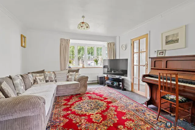 Photo 3 — Greville Close, Hatfield, AL9