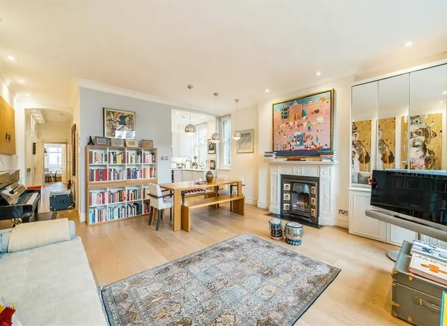 Photo 3 — Bolton Gardens, Earls Court, SW5