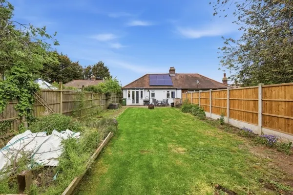 Photo 2 — Spring Gardens, Romford, RM7 9LR