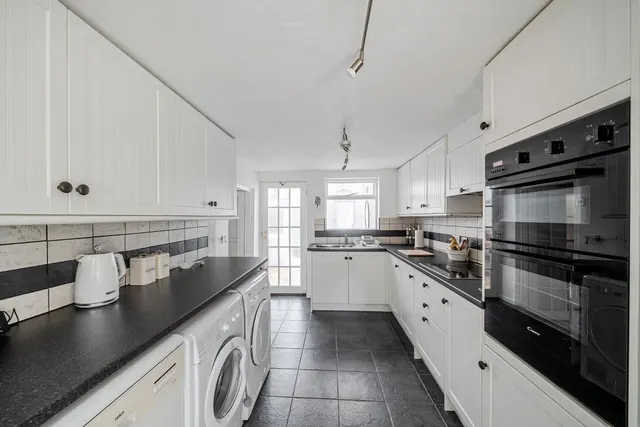 High Street, Wanstrow, BA4, photo 2