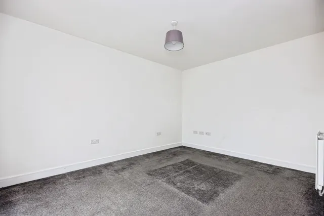 Churchill Way, Bordon, GU35, photo 3
