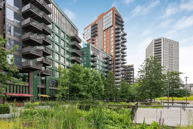 Viaduct Gardens, London, SW11, photo 3