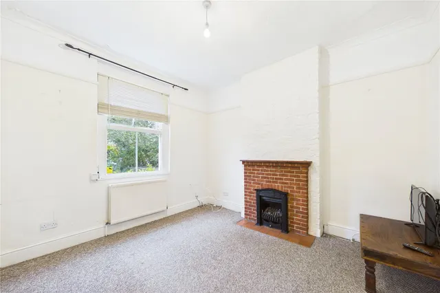 Phoenix Park Terrace, Basingstoke, RG21, photo 2