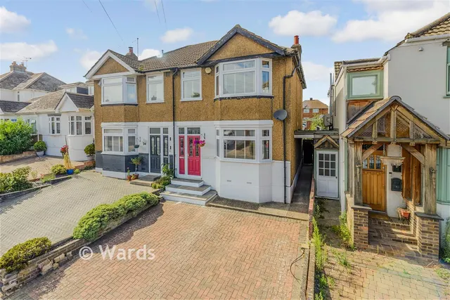 Maidstone Road, Rainham, ME8, photo 1