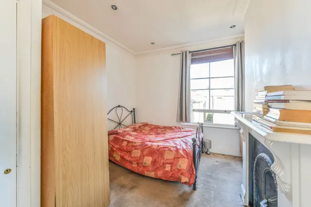 Photo 2 — Flat 3, 11 Rita Road, London