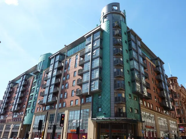 Whitworth Street West, M1, photo 1