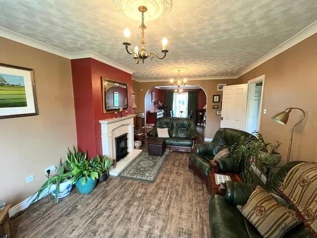 East Grange Close, Scruton, DL7, photo 3