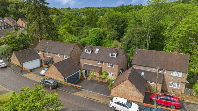 Badgers Way, Marlow, SL7 3QU, photo 1