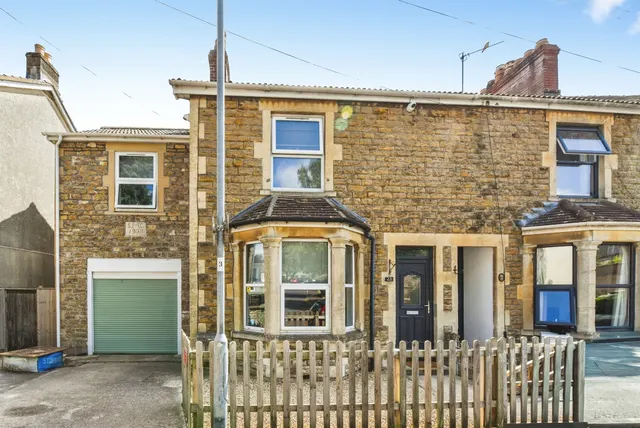 Whitewell Road, Frome, BA11, photo 1