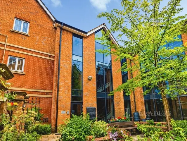 Priory Heights Court, Derby, DE23, photo 1