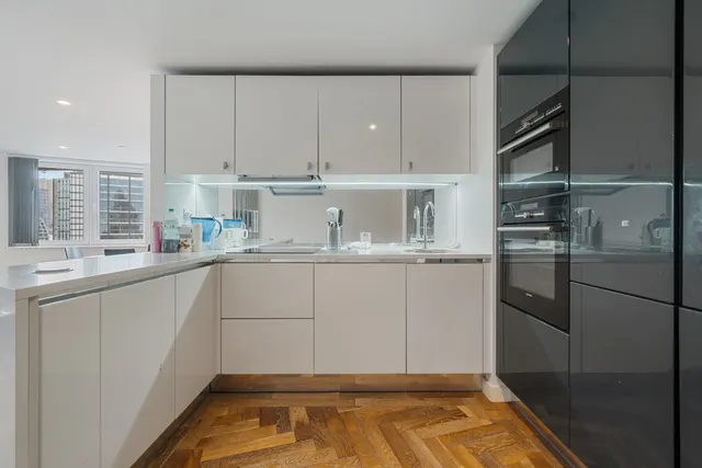 Photo 3 — Eagle Point, City Road, London EC1V