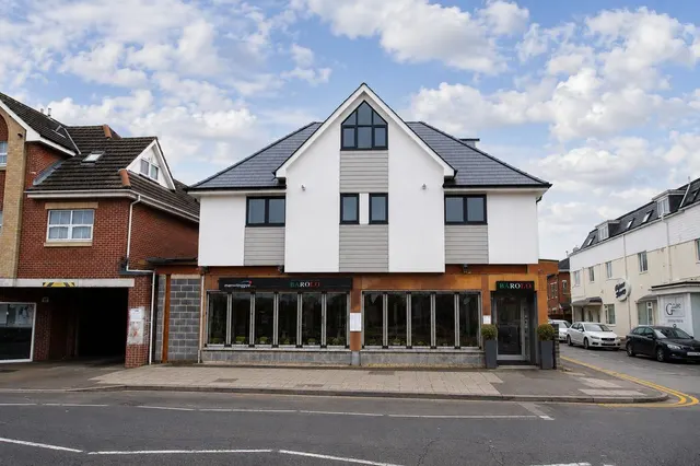 12 Smithfield Place, Bournemouth BH9 2FB, photo 1