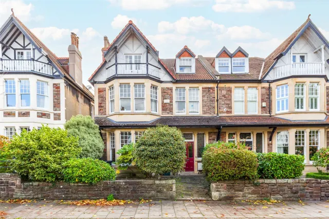 Henleaze Gardens, Bristol, BS9, photo 1