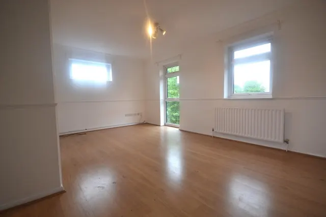 Fleetham Gardens, Lower Earley, photo 1