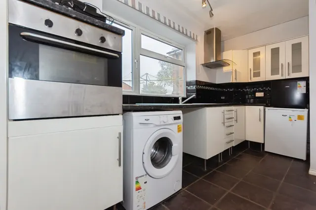 Winchcombe Road, Solihull, B92, photo 3