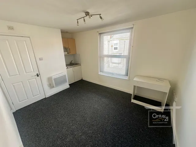 Northam Road, Southampton, SO14, photo 1