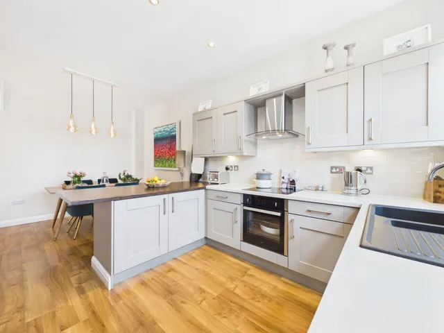 Carlton Green, Rothwell, LS26, photo 3