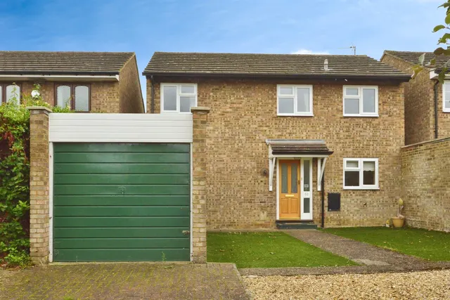 Breton, Stony Stratford, Milton Keynes, photo 1