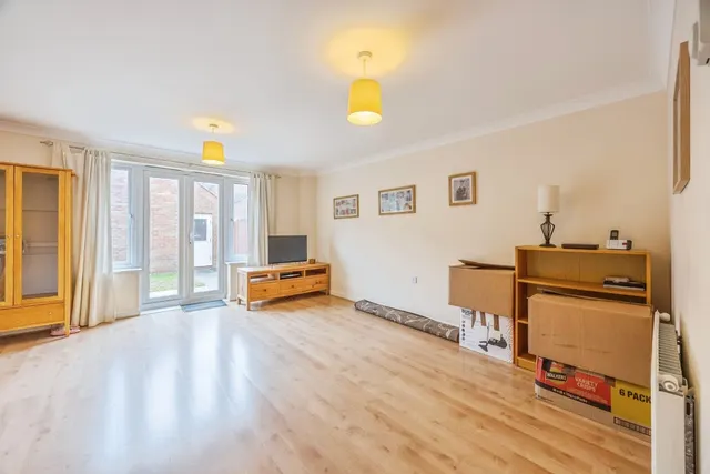 Worle Moor Road, BS24, photo 3
