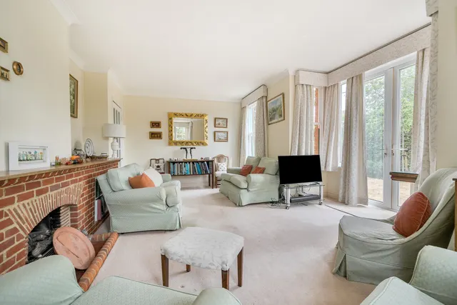 Gravel Road, Binfield Heath, RG9, photo 3