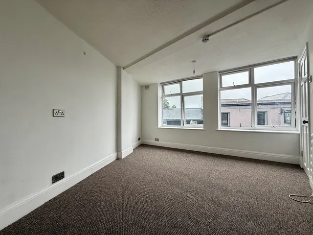 London Road, Bognor Regis, PO21, photo 2