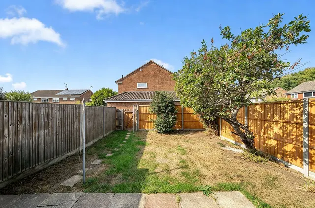 Grange Road, Worplesdon, GU2, photo 2