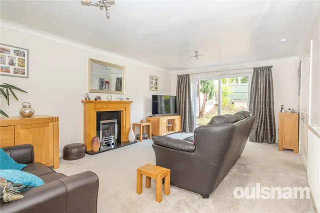 Photo 2 — Southbourne Close, Selly Park, Birmingham, West Midlands, B29 7LU