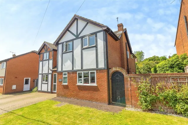 Spring Lane, Great Horwood, Milton Keynes, Buckinghamshire, MK17, photo 1