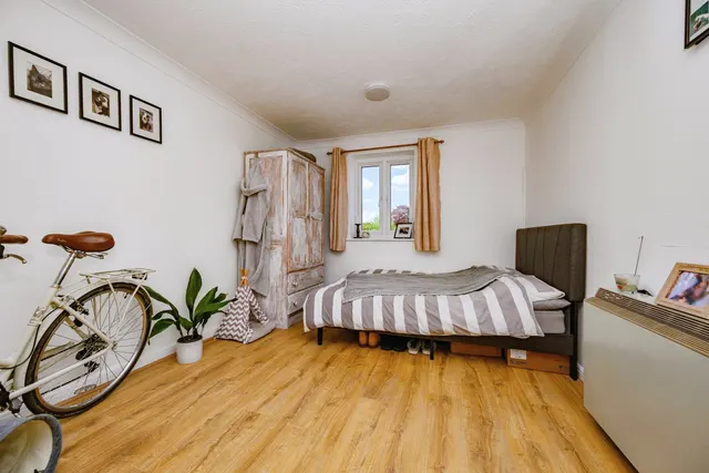 Walsingham Close, Hatfield, AL10, photo 2