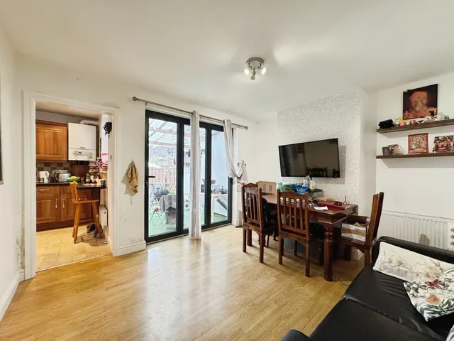 Everton Drive, Stanmore, HA7, photo 1