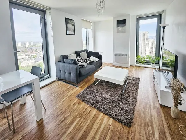 9 Michigan Avenue, Salford, Lancashire, M50 2HD, photo 1
