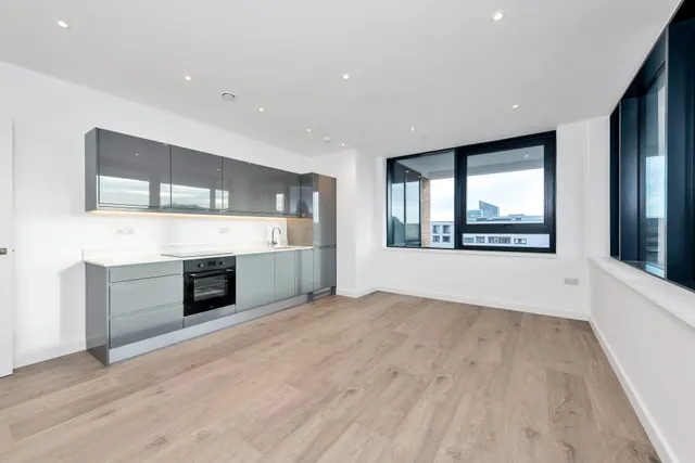 Photo 3 — 43c Silbury Boulevard, Technology House, Milton Keynes, 151 Silbury Boulevard, MK9 1GE