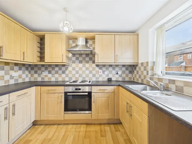 Willow Tree Close, Lincoln, LN5, photo 2