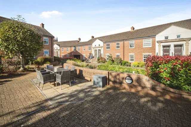 Eastgate Gardens, Taunton, TA1, photo 2