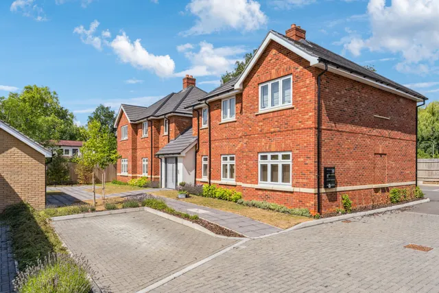 Peckworth Close, Lower Stondon, SG16, photo 1