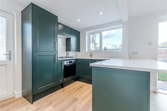 King Lane, Leeds, LS17, photo 3