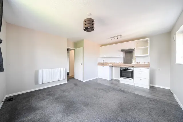 Wisteria Way, Gloucester, GL3, photo 2