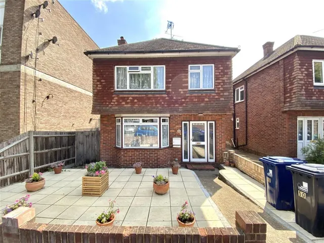 St Marys Avenue Central, Norwood Green , Southall, UB2 4LT, photo 1