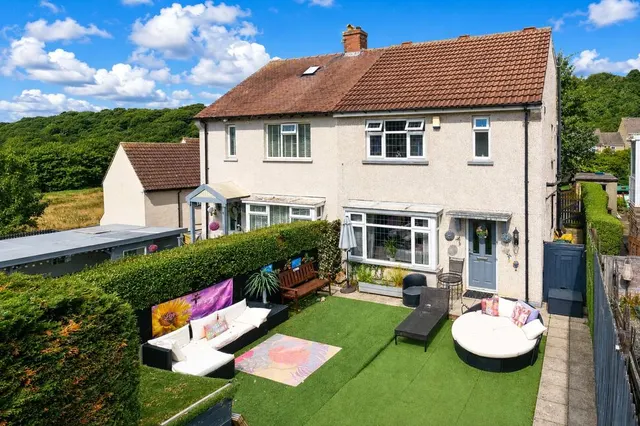Central Avenue, Baildon, West Yorkshire, BD17, photo 1