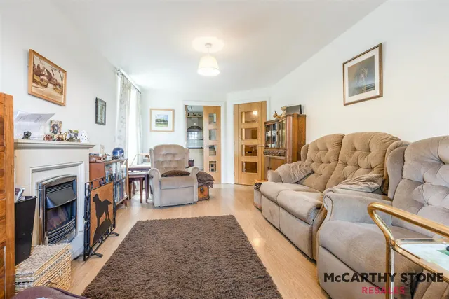 Victoria Road, Malvern, WR14, photo 1