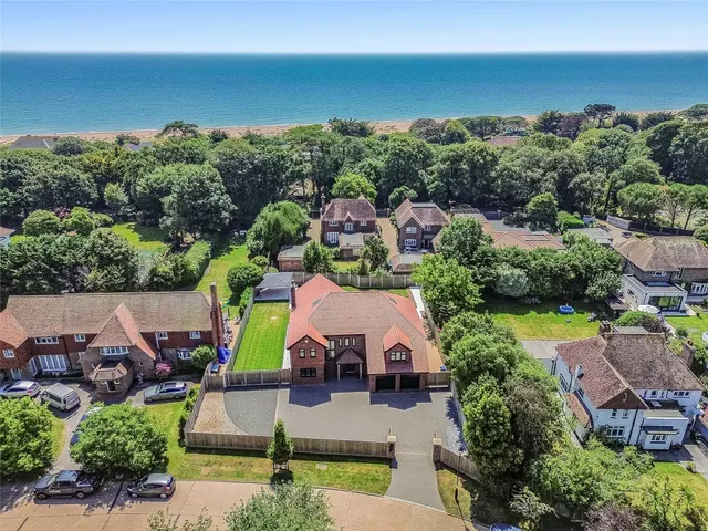 Kingsway, Bognor Regis, PO21, photo 2
