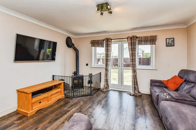 The Gardens, Calne, SN11, photo 3