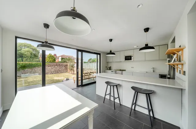 Selden Road, Worthing, BN11, photo 2