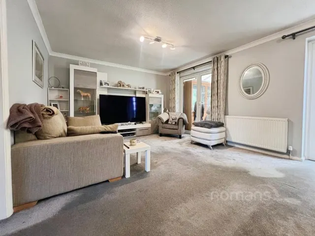 Eland Road, Aldershot, GU12, photo 3