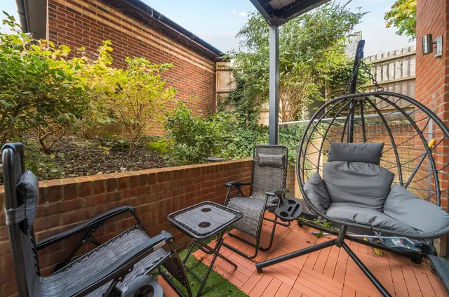 Wellington Road, Wokingham, RG40, photo 2