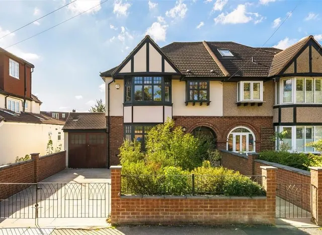 Wricklemarsh Road, Blackheath, SE3, photo 1
