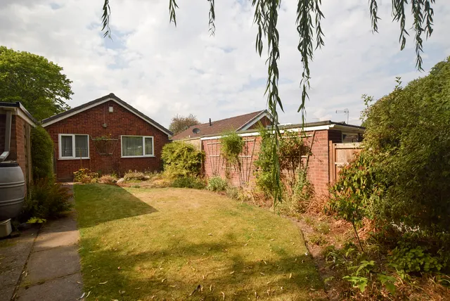 Berberis Road, Leegomery, photo 2